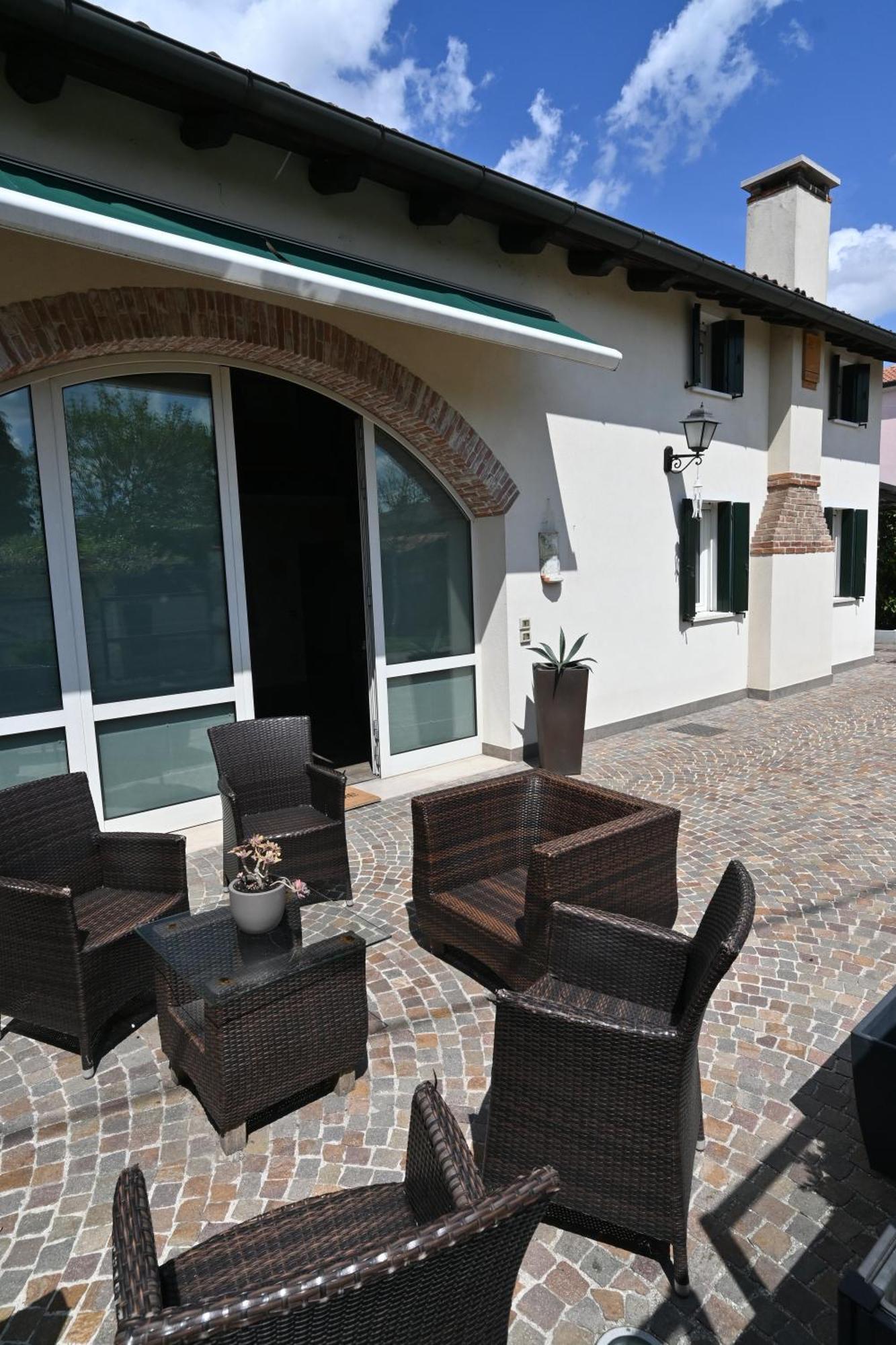 Ca Centosa Artistic House Villa Storica Ristrutturata Con Patio E Giardino Cittadella Eksteriør bilde